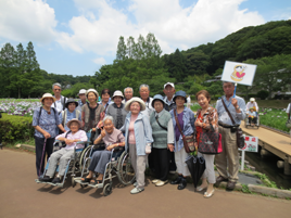 お花見昼食会1