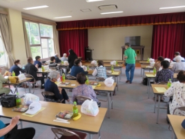 お花見昼食会